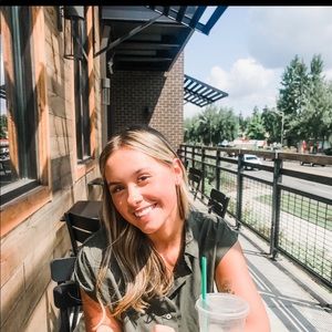 Meet your Posher, Jazmyn